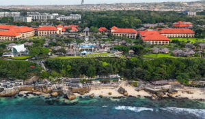 menginap mewah di ayana resort bali